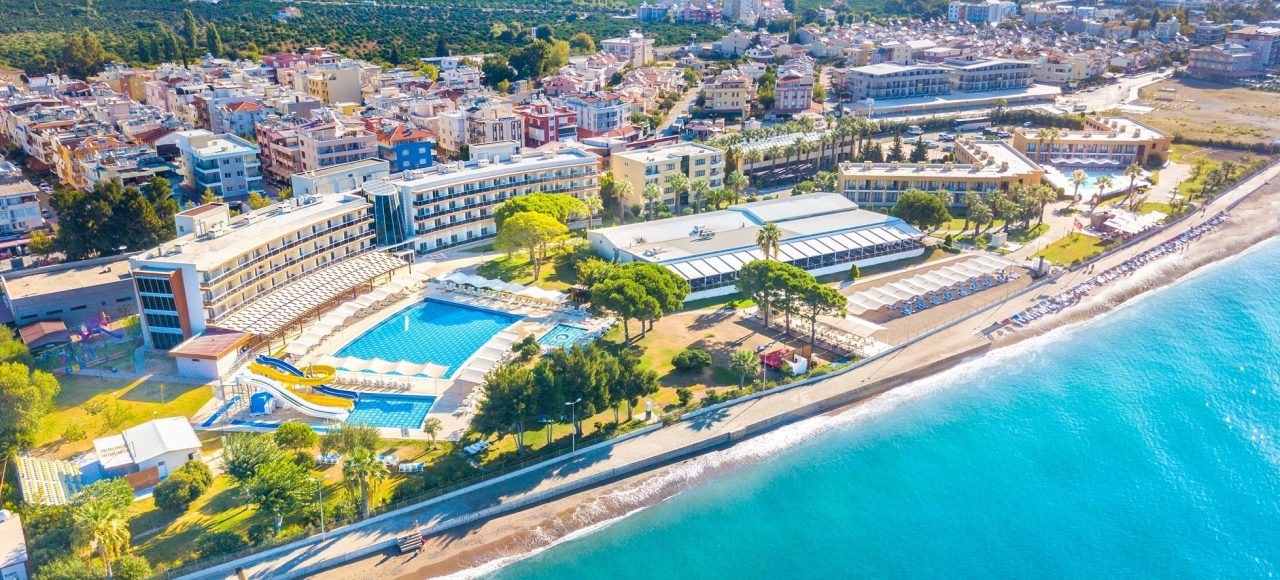 Izmir Adnan Menderes Airport - Gumuldur Transfer